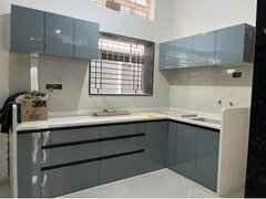 Drumul Taberei, Romancierilor